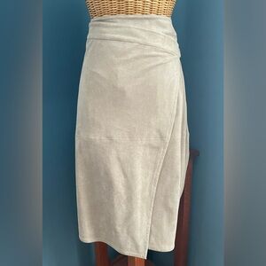Chico’s Black Label Faux Suede Novelty Wrap Skirt Size 2.5 (14) NWT